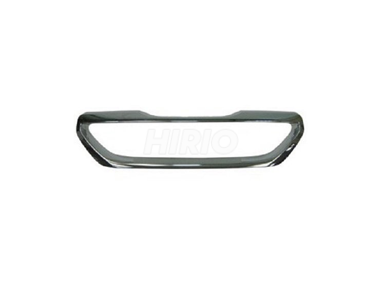Grille de calandre dans le pare-chocs chrome peugeot 2008