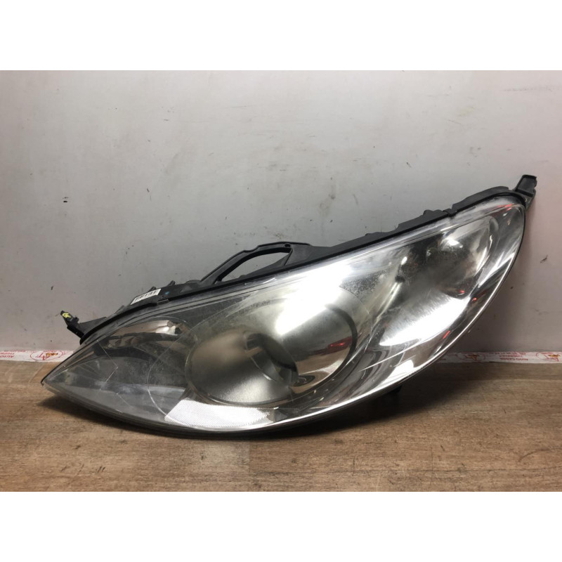 Feu avant gauche peugeot 407