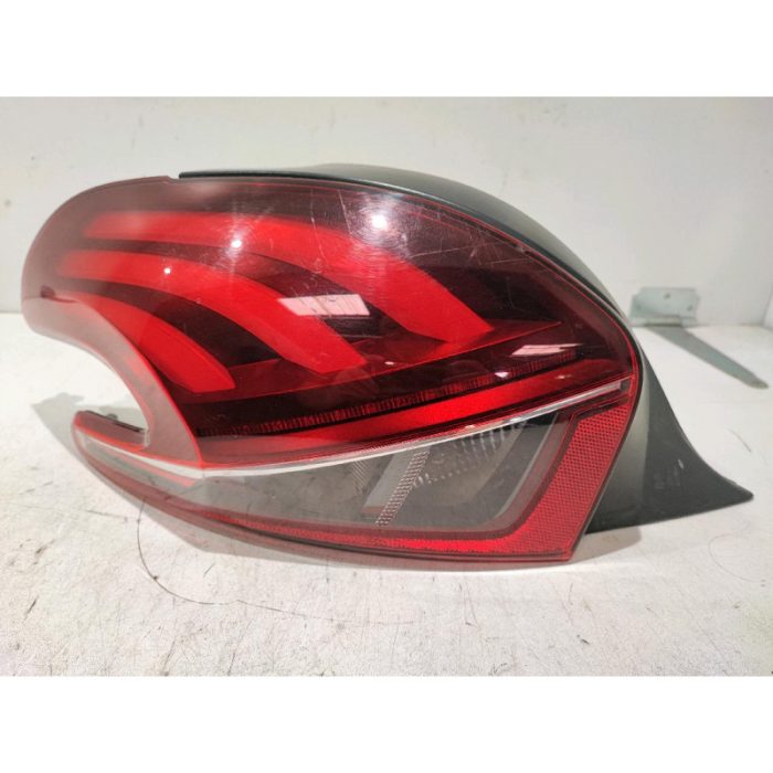 Feu Arriere Gauche PEUGEOT 208 2012-2019