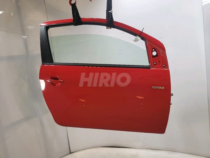 Porte gauche Peugeot 108 . Trois couleurs
